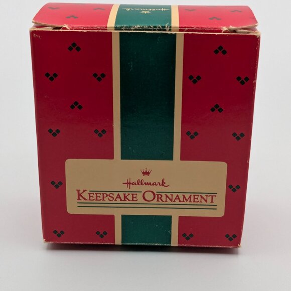 Hallmark Keepsake Merry Mouse 1985, Vintage Christmas Ornament - Picture 9 of 12